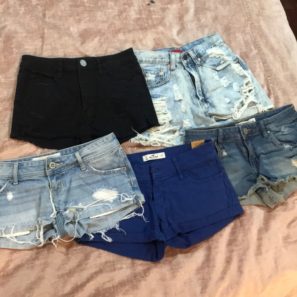 Bundle of 4 shorts